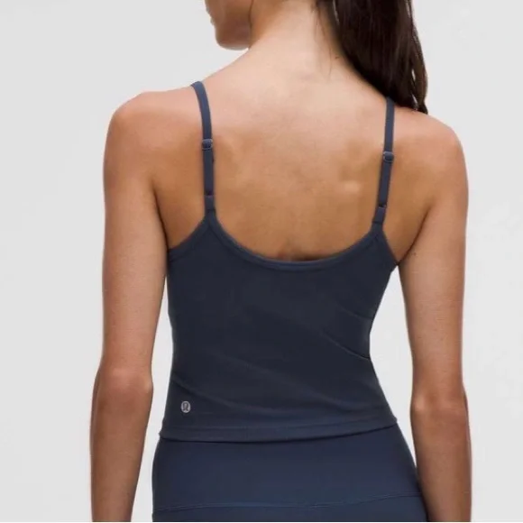 Lululemon sz 8 Wunder Train U-Neck ribbed Deep Blue Bra light support NWOT